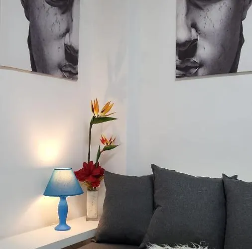 The White Colisseum Apartment